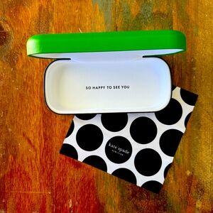 NWOT Kate Spade New York Green designer Eyewear Case with microfiber cloth Brand